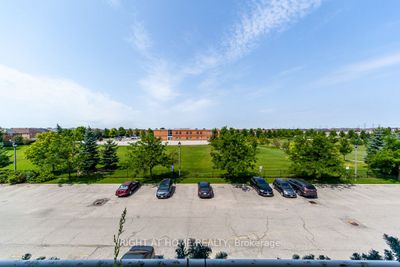 301 - 7428 Markham Rd, Condo with 2 bedrooms, 2 bathrooms and 1 parking in Markham ON | Image 2