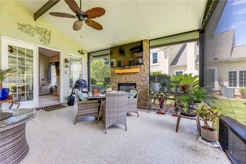 300 Persimmon Cir, Hardeeville, SC, 29927-4358 | Card Image