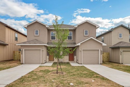 106 Peruna Dr, Marble Falls, TX, 78654-2146 | Card Image