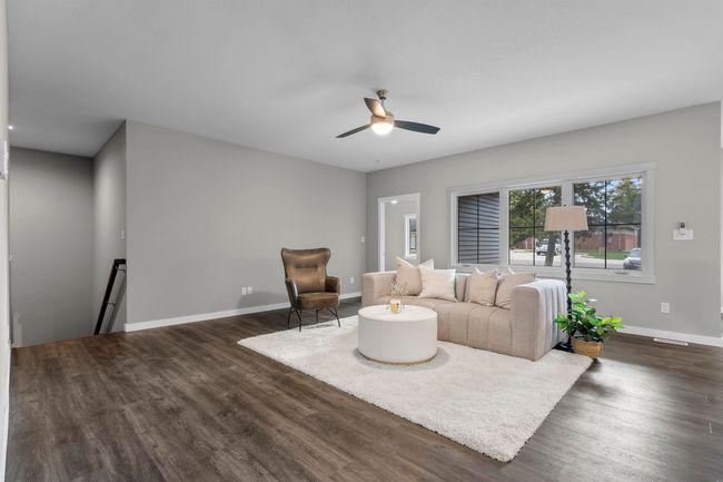 102 Bergen Dr, Condo with 2 bedrooms, 2 bathrooms and null parking in Waterloo IA | Image 4