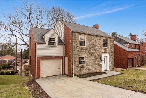 772 Scott Rd, Mt. Lebanon, PA, 15228-2438 | Card Image