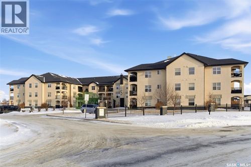 1640 Dakota Dr, Regina, SK, S4Z0A4 | Card Image