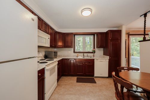 65 Shannon Rd, Salem, NH, 03079-1865 | Card Image