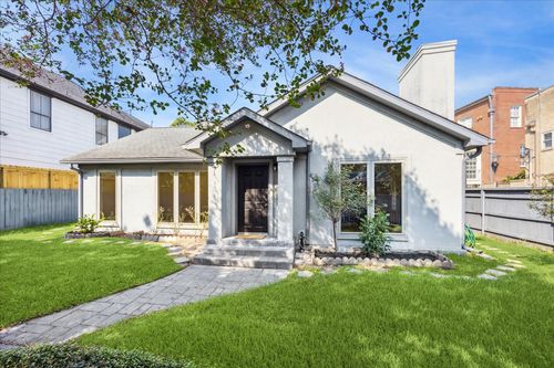 902 S Shepherd Dr, Houston, TX, 77019-1712 | Card Image
