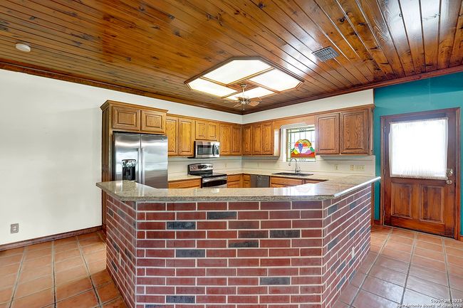 101 Ranch Rd, House other with 3 bedrooms, 3 bathrooms and null parking in Adkins TX | Image 20