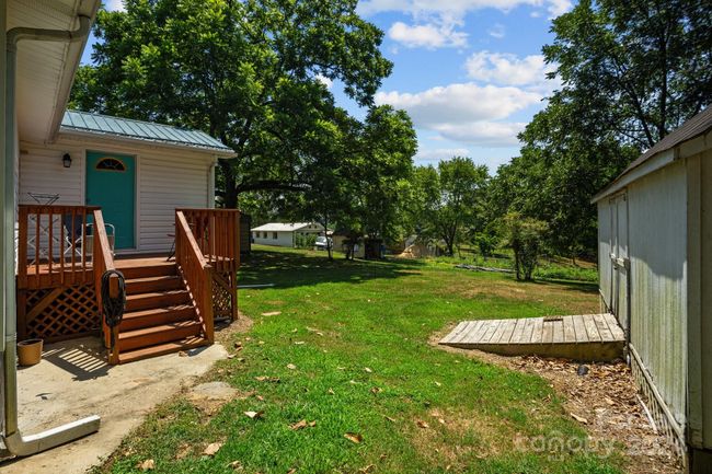 14674 Elkin Highway 268 None, House other with 3 bedrooms, 1 bathrooms and null parking in Ronda NC | Image 37