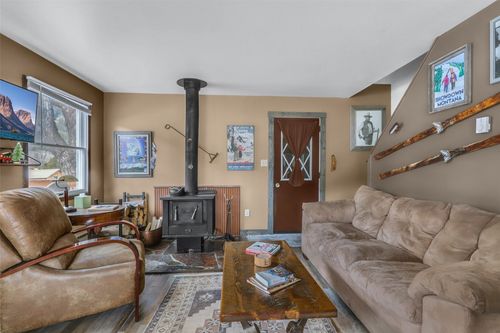17 S Main St, Neihart, MT, 59465-9706 | Card Image