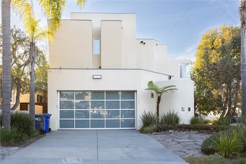 1048 14th St, Manhattan Beach, CA, 90266-5179 | Card Image