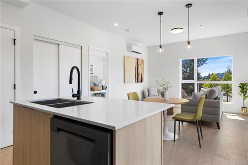 501-2629 Millstream Rd, Langford, BC, V9B3R8 | Card Image
