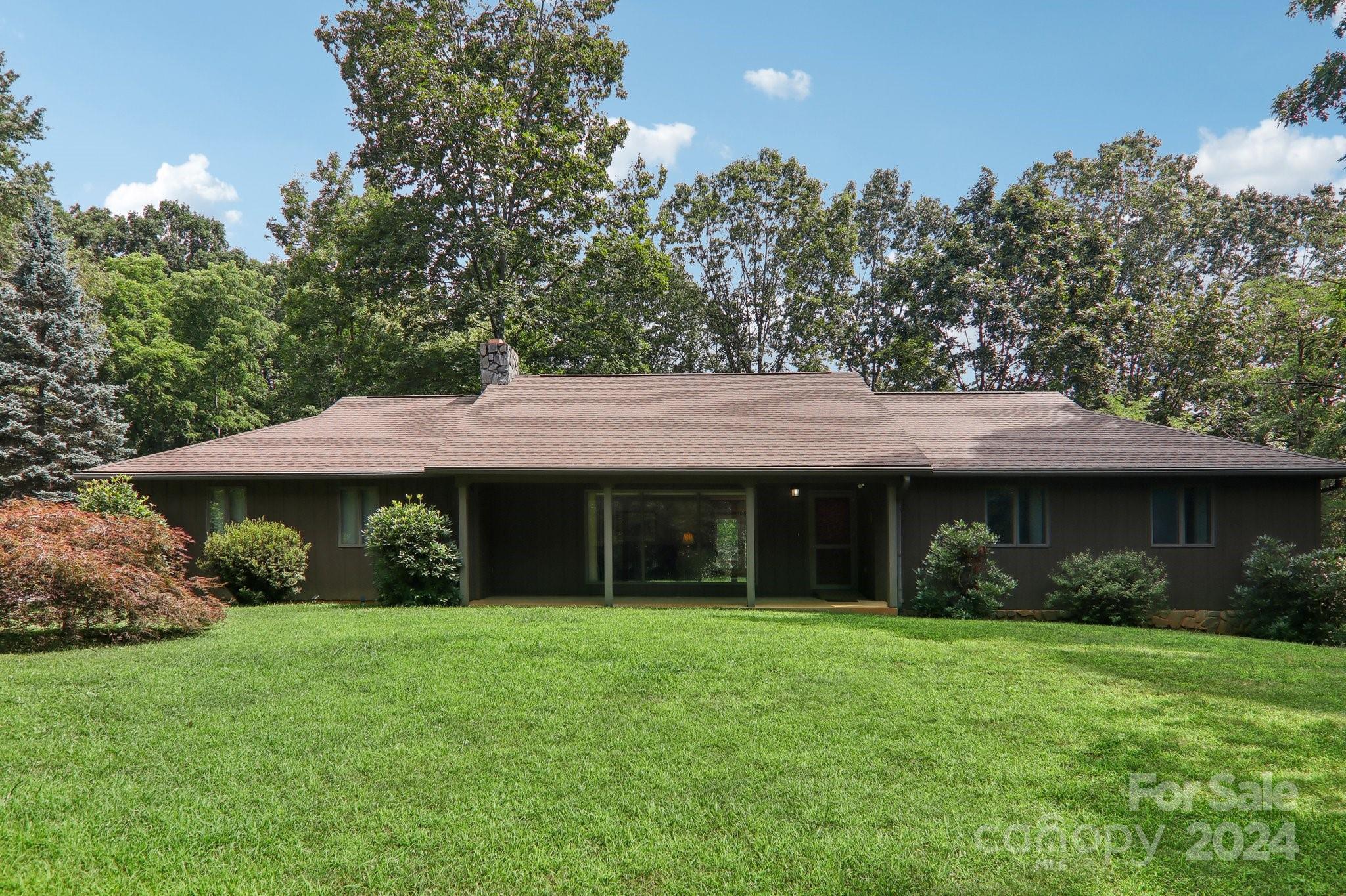 Stiles Rd, Canton, NC 28716