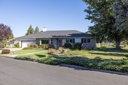 or-2114 Nw Canyon Dr, Redmond, OR, 97756-1131 | Card Image