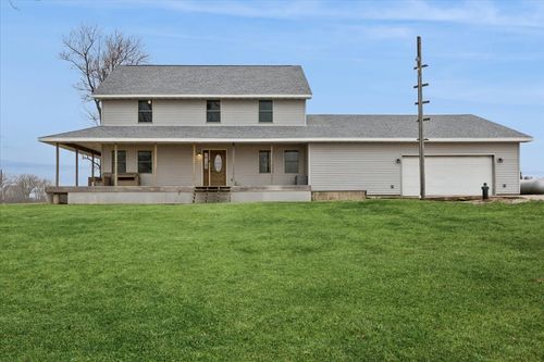 3326 Hayes Rd, Steward, IL, 60553-9752 | Card Image