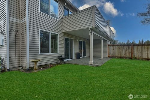 j-104-8833 1st St Ne, Lake Stevens, WA, 98258-7381 | Card Image