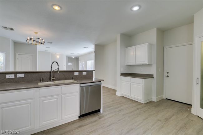 8413 Teton Crest Pl, House other with 5 bedrooms, 3 bathrooms and null parking in Las Vegas NV | Image 18