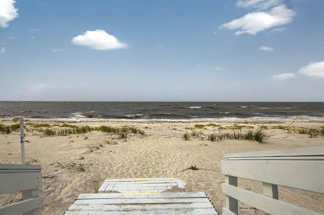 1195 Alligator Dr, House other with 3 bedrooms, 2 bathrooms and null parking in ALLIGATOR POINT FL | Image 11