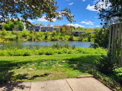 740 Peninsula Ct, Ann Arbor, MI, 48105-2508 | Card Image