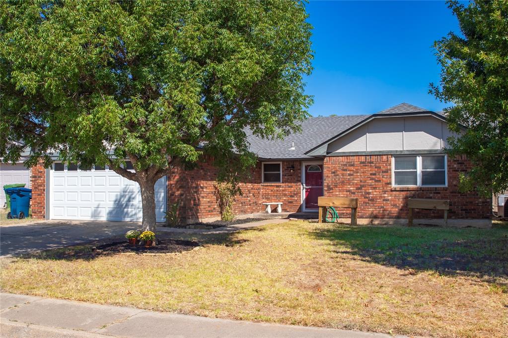 Ranchoak Ct, Yukon, OK 73099