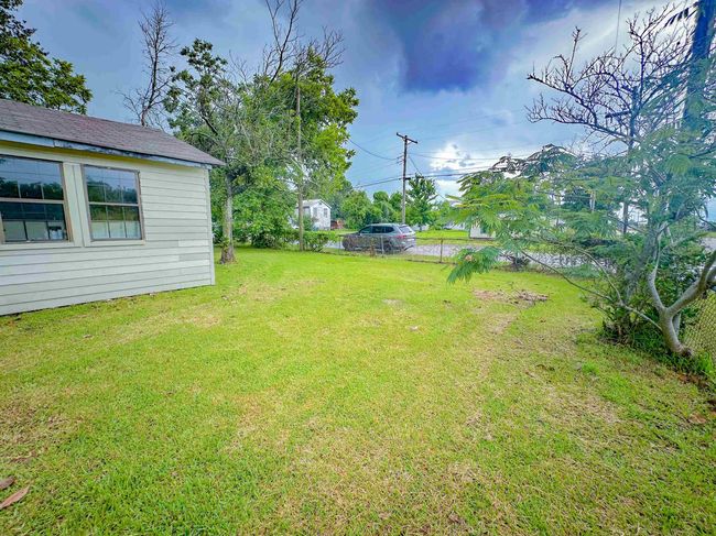 2121 Western Ave, House other with 2 bedrooms, 1 bathrooms and null parking in West Orange TX | Image 16