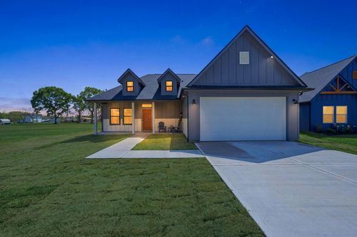 612 Austin St, West Columbia, TX, 77486-2824 | Card Image