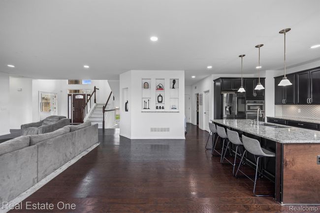 41829 Steinbeck Gln, House other with 4 bedrooms, 3 bathrooms and null parking in Novi MI | Image 9