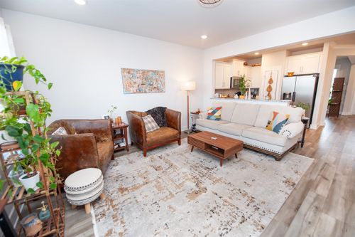 193 Dalmatian Dr, Spartanburg, SC, 29307-1082 | Card Image