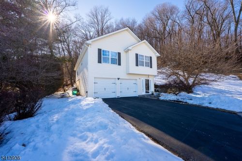 14 Jessica Ln, Dover, NJ, 07801-4743 | Card Image