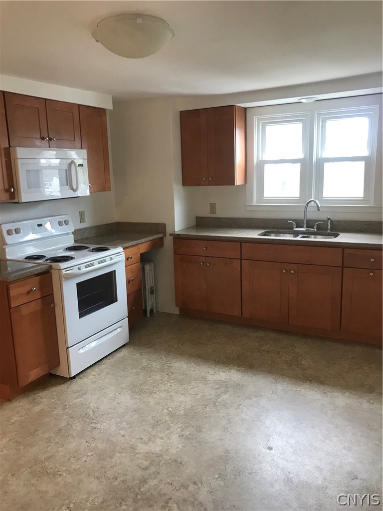 Residential Lease in Whitestown 3