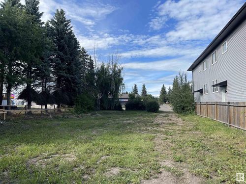 4915 50 Ave, Legal, AB, T0G1L0 | Card Image