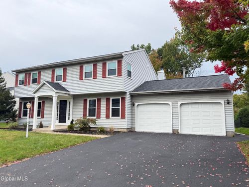 27 Dublin Ct, Latham, NY, 12110-3711 | Card Image