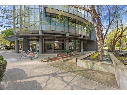 2202-3601 S River Pkwy, Portland, OR, 97239-4553 | Card Image