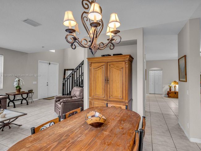 4209 Pinewood Ln, House other with 5 bedrooms, 4 bathrooms and null parking in Weston FL | Image 15