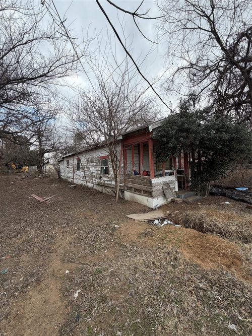 7740 Carbondale Street, Dallas, TX, 75216 | Card Image