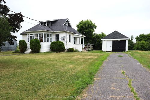 2577 County Rd 7, Chesterville, ON, K0C1H0 | Card Image