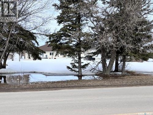 110 Mcdonald Ave E, Melfort, SK, S0E | Card Image