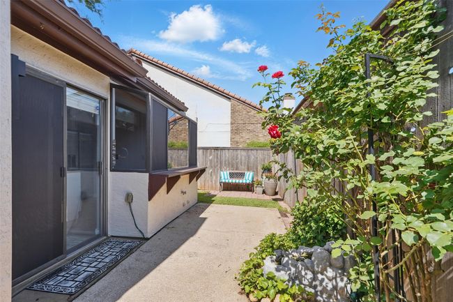 View of backyard patio | Image 19