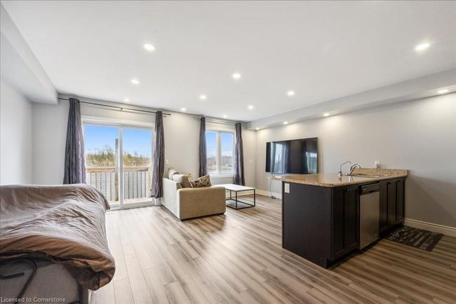 734 Cook Cres, Townhouse with 3 bedrooms, 3 bathrooms and 2 parking in Shelburne ON | Image 4