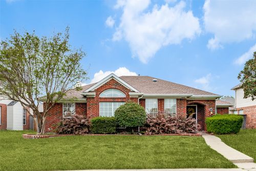 8402 Hartford Dr, Rowlett, TX, 75089-8834 | Card Image