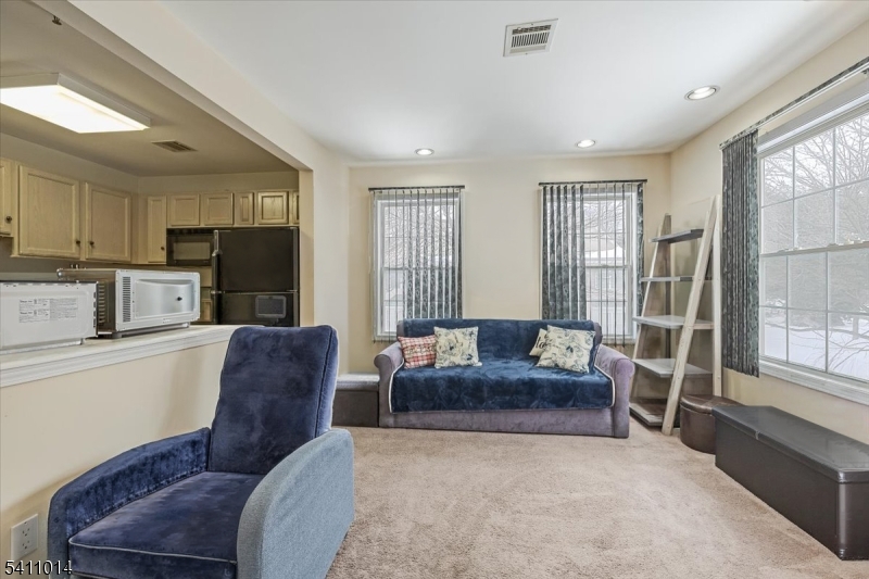 Residential in Clifton City 4