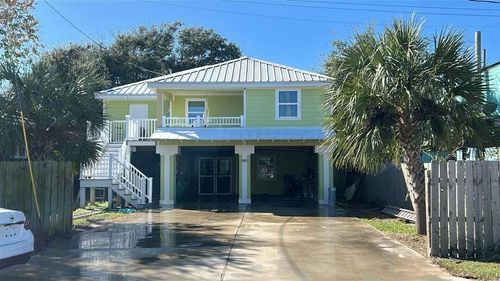 165 Grape Ln, Grand Isle, LA, 70358-1200 | Card Image