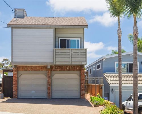 1715 Steinhart Ave, Redondo Beach, CA, 90278-2749 | Card Image