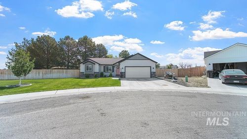 4035 N Blue Cascade Ct E, Buhl, ID, 83316-6122 | Card Image