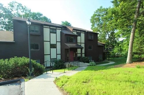 76-76 Highwood Dr, Franklin, MA, 02038-2922 | Card Image