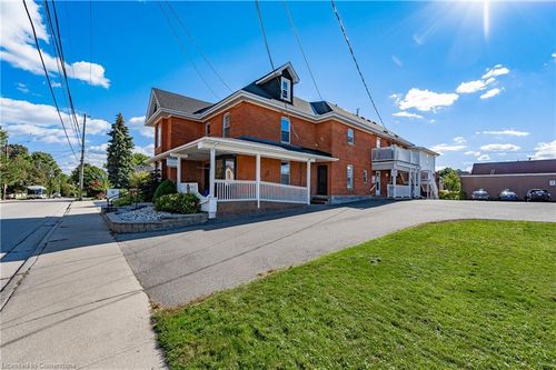 22 Mill St N, Waterdown, ON, L0R2H0 | Card Image