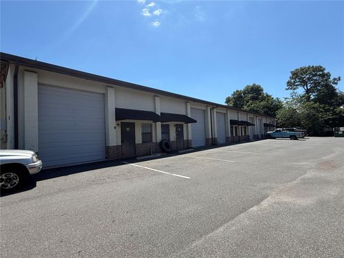 c-3892 Ne 40th Pl, Ocala, FL, 34479-2223 | Card Image