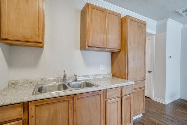 2309 Honeysuckle Ave, House other with 3 bedrooms, 2 bathrooms and null parking in Fort Worth TX | Image 30