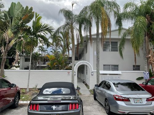 9-510 Se 9th St, Fort Lauderdale, FL, 33316 | Card Image