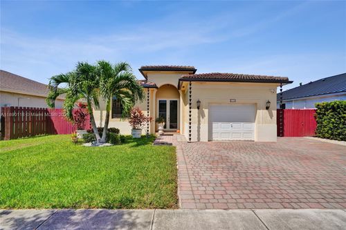 27700 Sw 135th Avenue Rd, Homestead, FL, 33032-2569 | Card Image