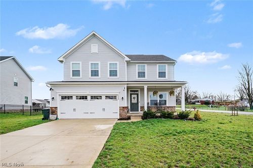 3268 Stoneleigh Rd Ne, Canton, OH, 44721-2373 | Card Image