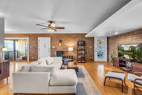 208-1901 E Missouri Ave, Phoenix, AZ, 85016-3045 | Card Image