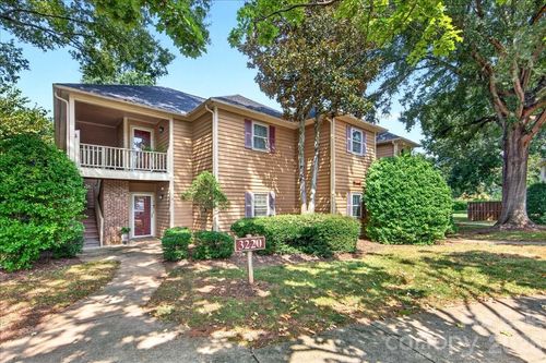 5-3220 Selwyn Farms Ln, Charlotte, NC, 28209-5002 | Card Image
